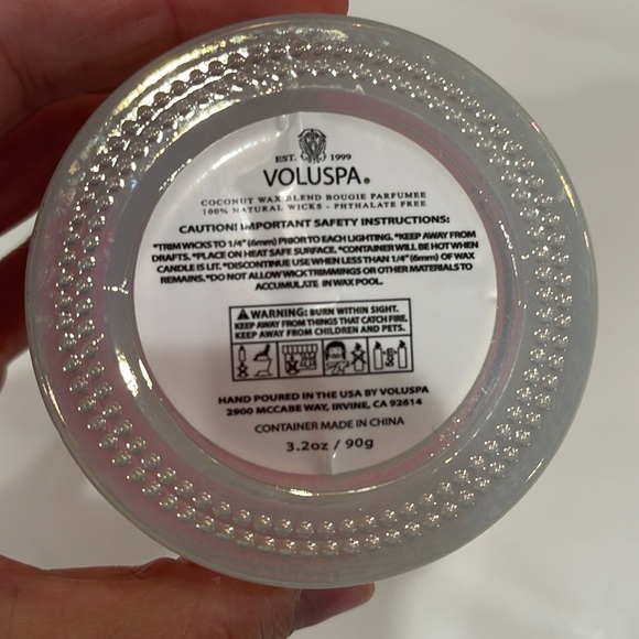 Voluspa 3.2 Ounce Candle- Sparkling Cuvee - Picture 3 of 4